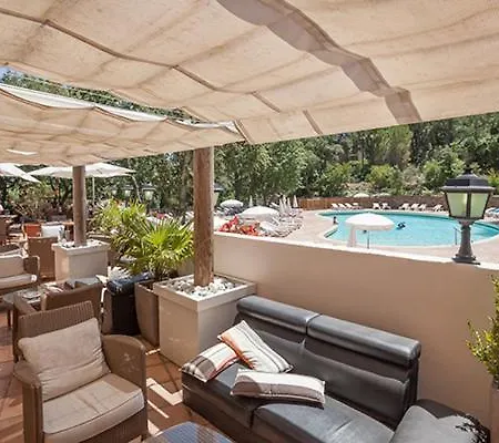 Les Restanques Pressoir 3029 * Grimaud