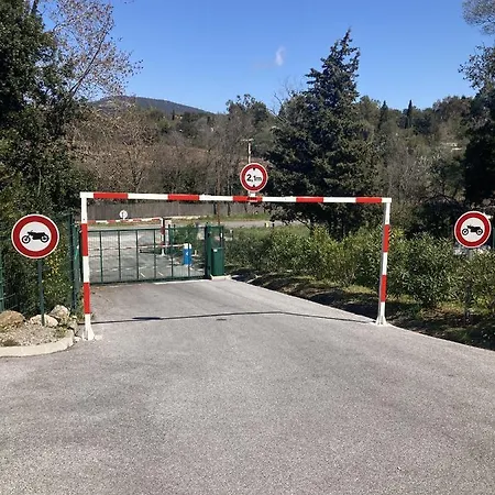 Les Restanques Pressoir 3029 Grimaud